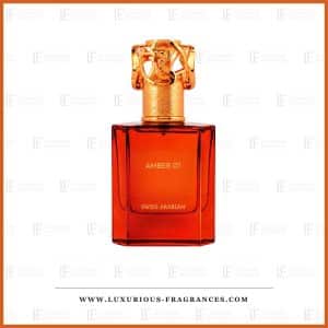 Flakon „Amber 07“ von Swiss Arabian, Eau de Parfum 50 ml, rot-orangefarbenes Glas und vergoldeter Kronverschluss