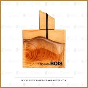 Fľaštička parfumu Bois De od Fragrance World, pánska parfémová voda 100 ml, fľaštička s dekorom zo svetlého dreva s viditeľnými žilkami